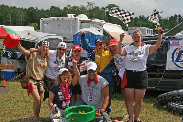 Runner Up “Sizzlin' 17 Pit Crew” South Reserved